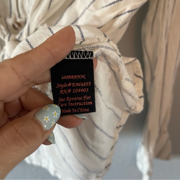 E & M White Striped Button Tie-Front Peplum Top Ruffle Trim Women's Size Medium - Picture 6 of 6